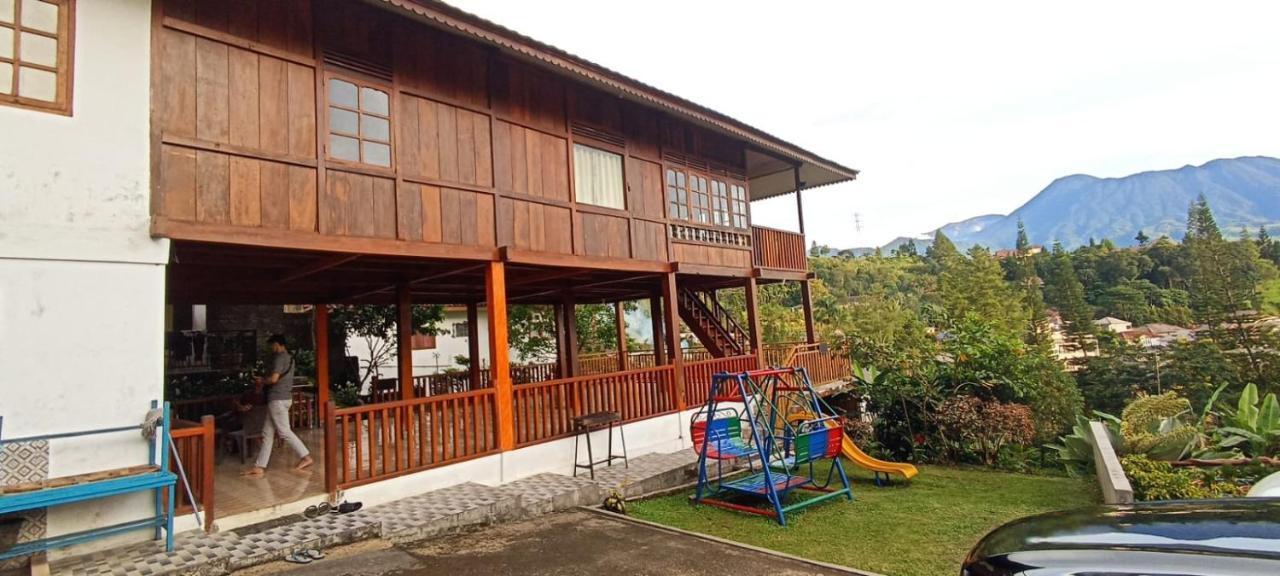 Villa Hanna 1 Cisarua Exterior photo